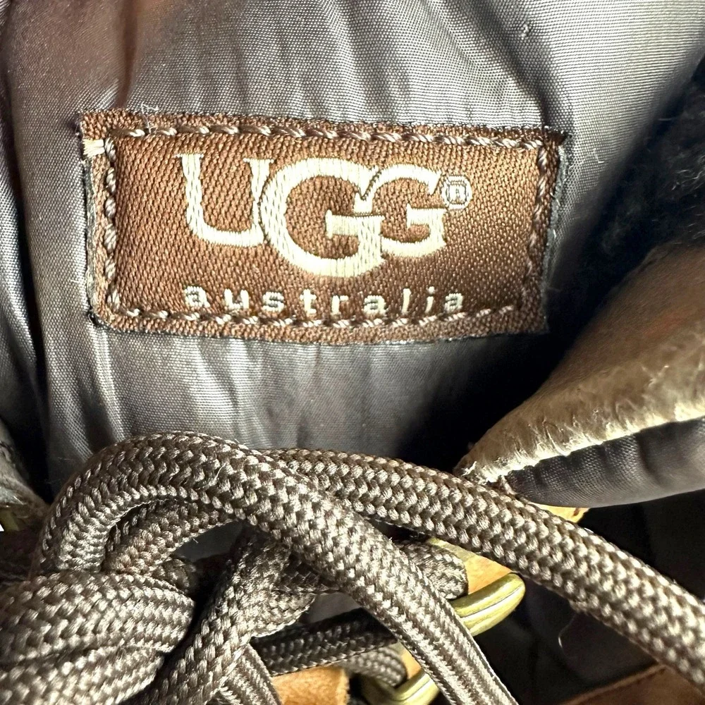 UGG Australia Women's Kintla Boots‎ Leather Quilted Two Tone Brownstone US 7